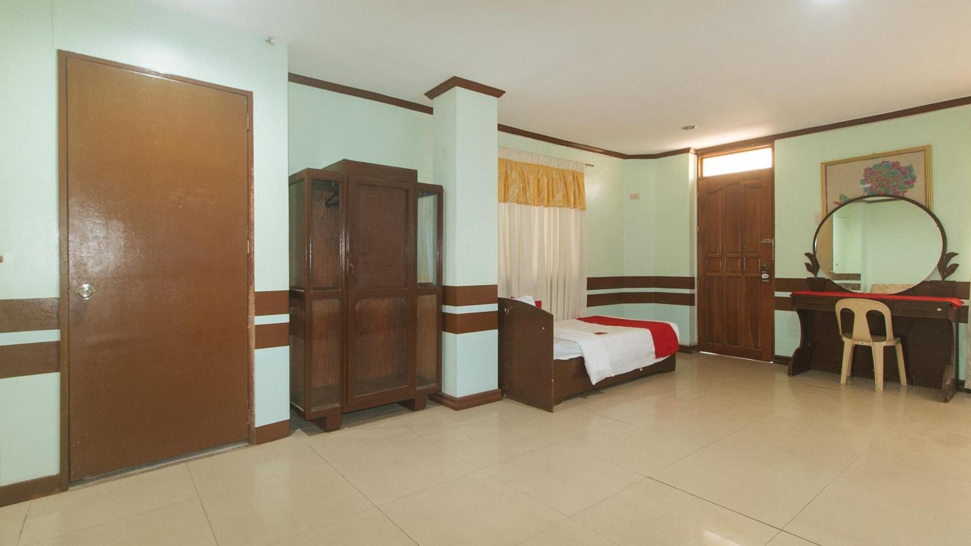 Reddoorz At Maanyag Pension House Mandaue Cebú Exterior foto