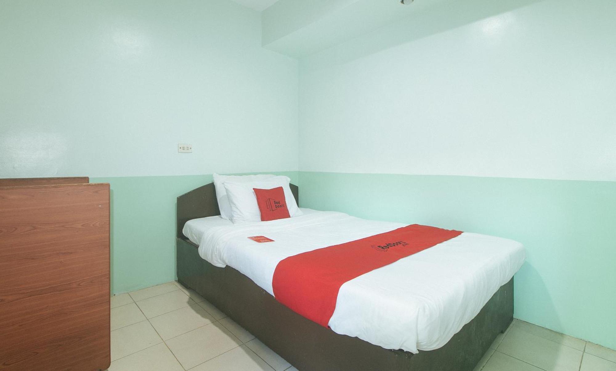 Reddoorz At Maanyag Pension House Mandaue Cebú Exterior foto